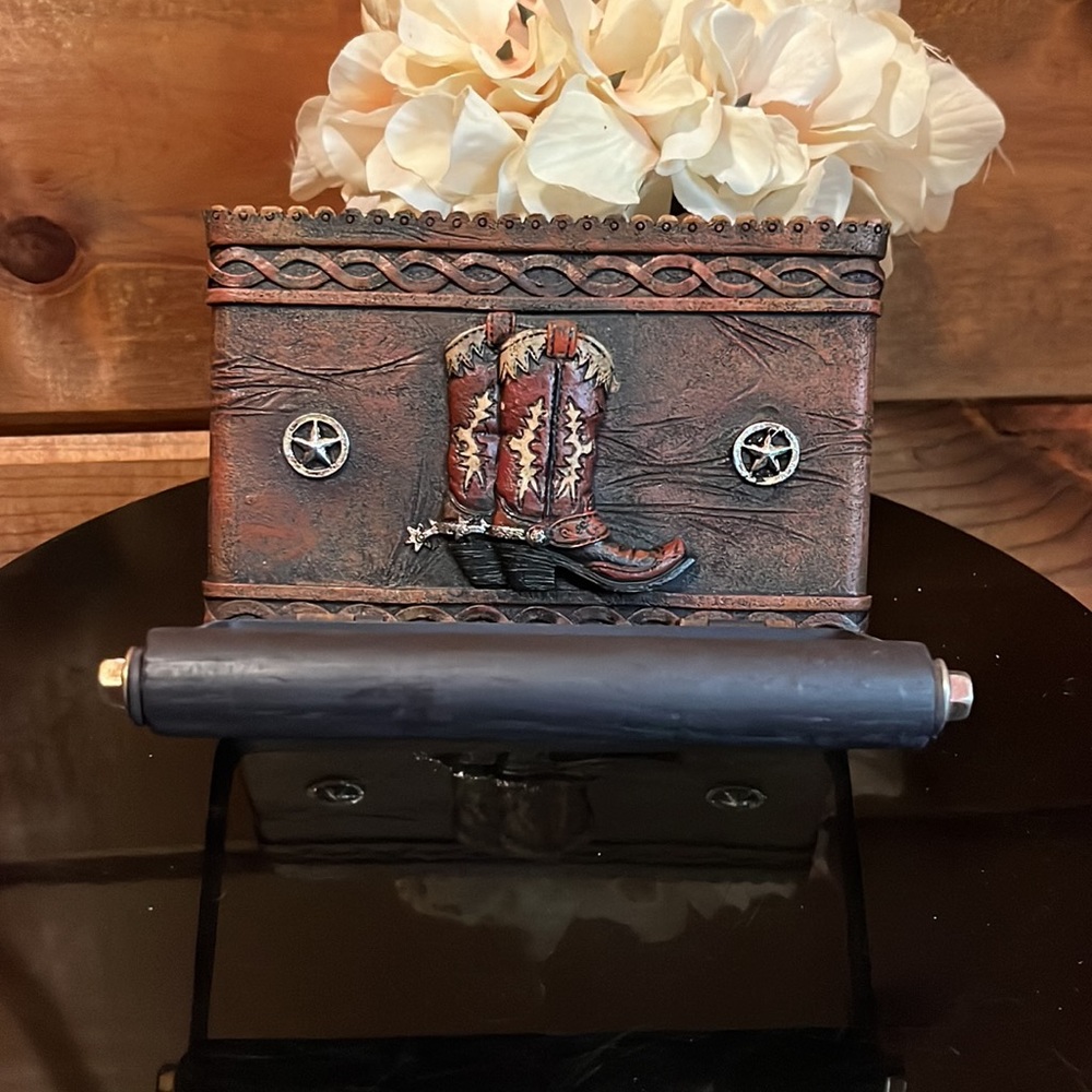 WESTERN DOUBLE BOOT TOILET PAPER HOLDER NEW